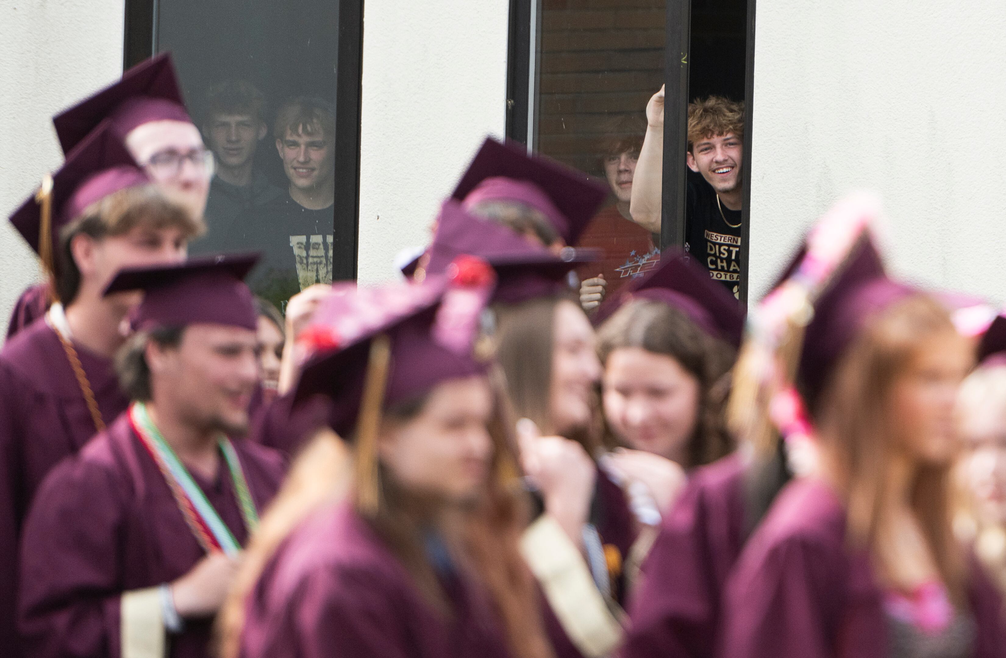 Western seniors take one last stroll through halls before graduation