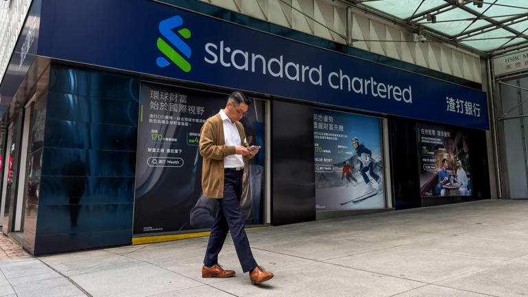 Standard Chartered CEO sends layoff message to bank employees