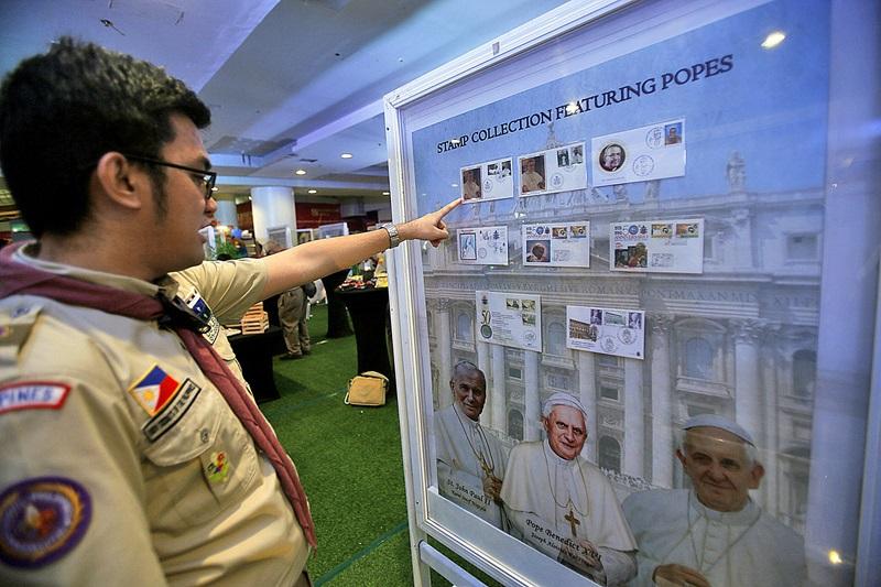 PHLPost celebrates new DBM secretary known for Guinness stamp collection