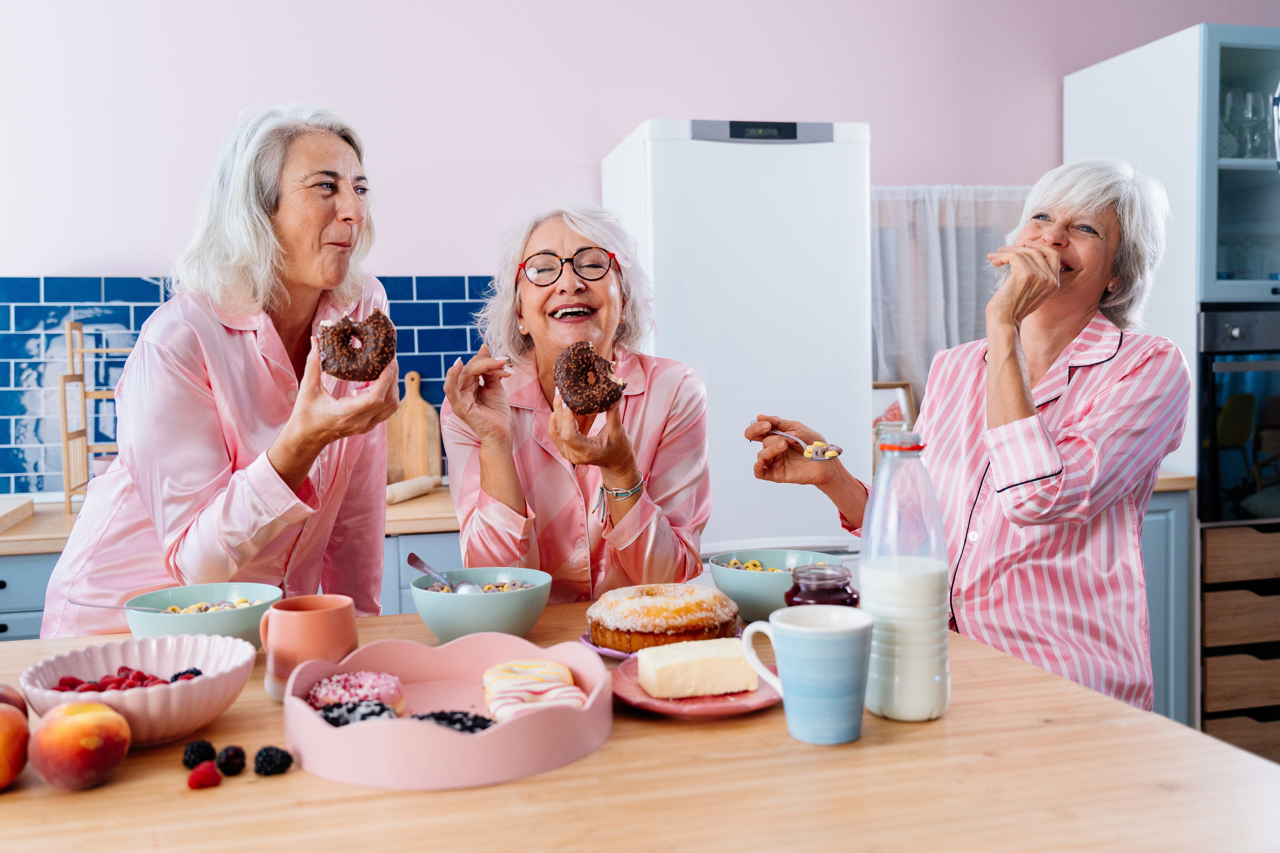 Cohousing femenino: la alternativa para vivir acompañadas y evitar la soledad que conquista a las mujeres mayores