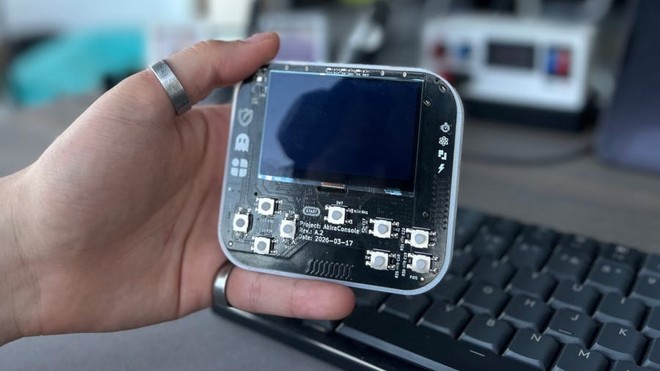 AkiraConsole: hacking board e retroconsole in un solo dispositivo