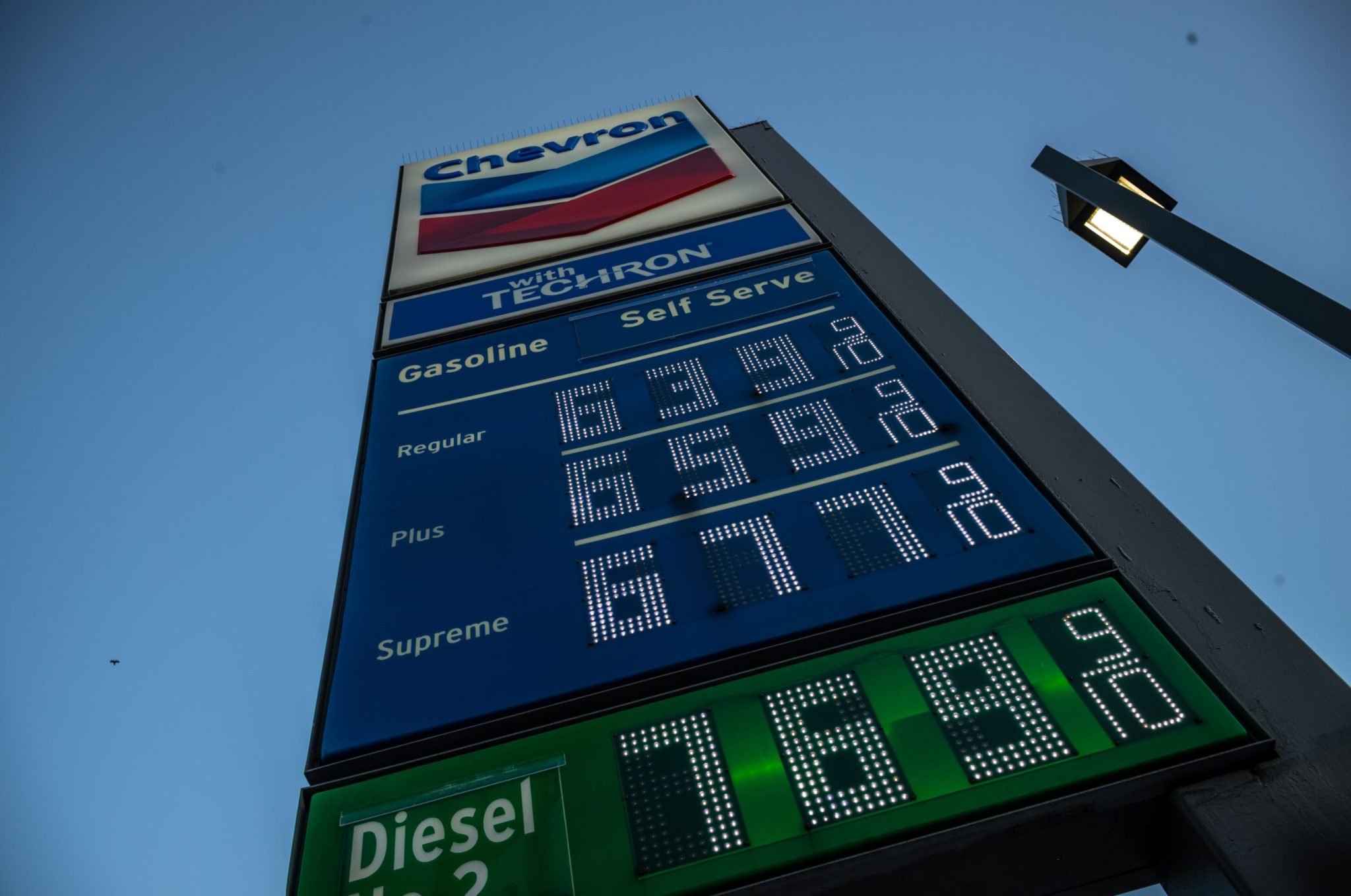 Prices at the pump hit $4 a gallon in all 50 states—just as summer ...