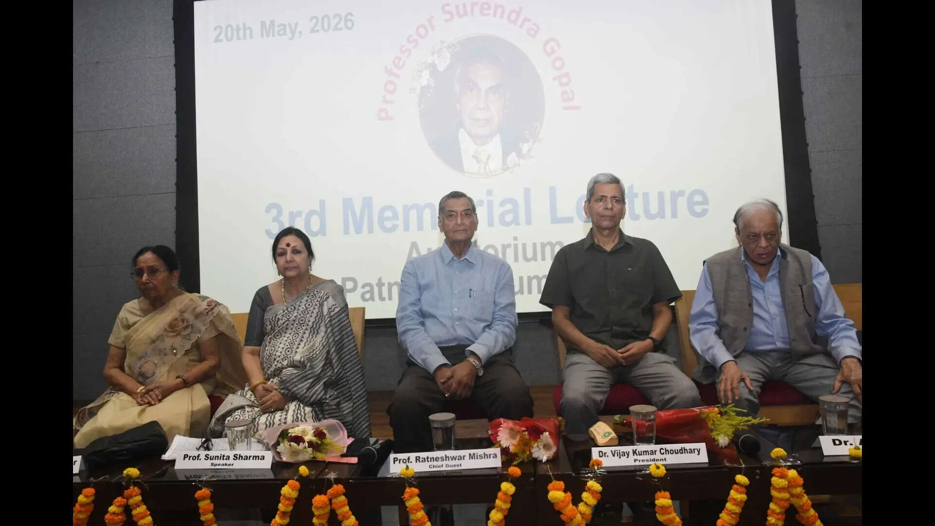 Historians discuss evolution of caste system in India