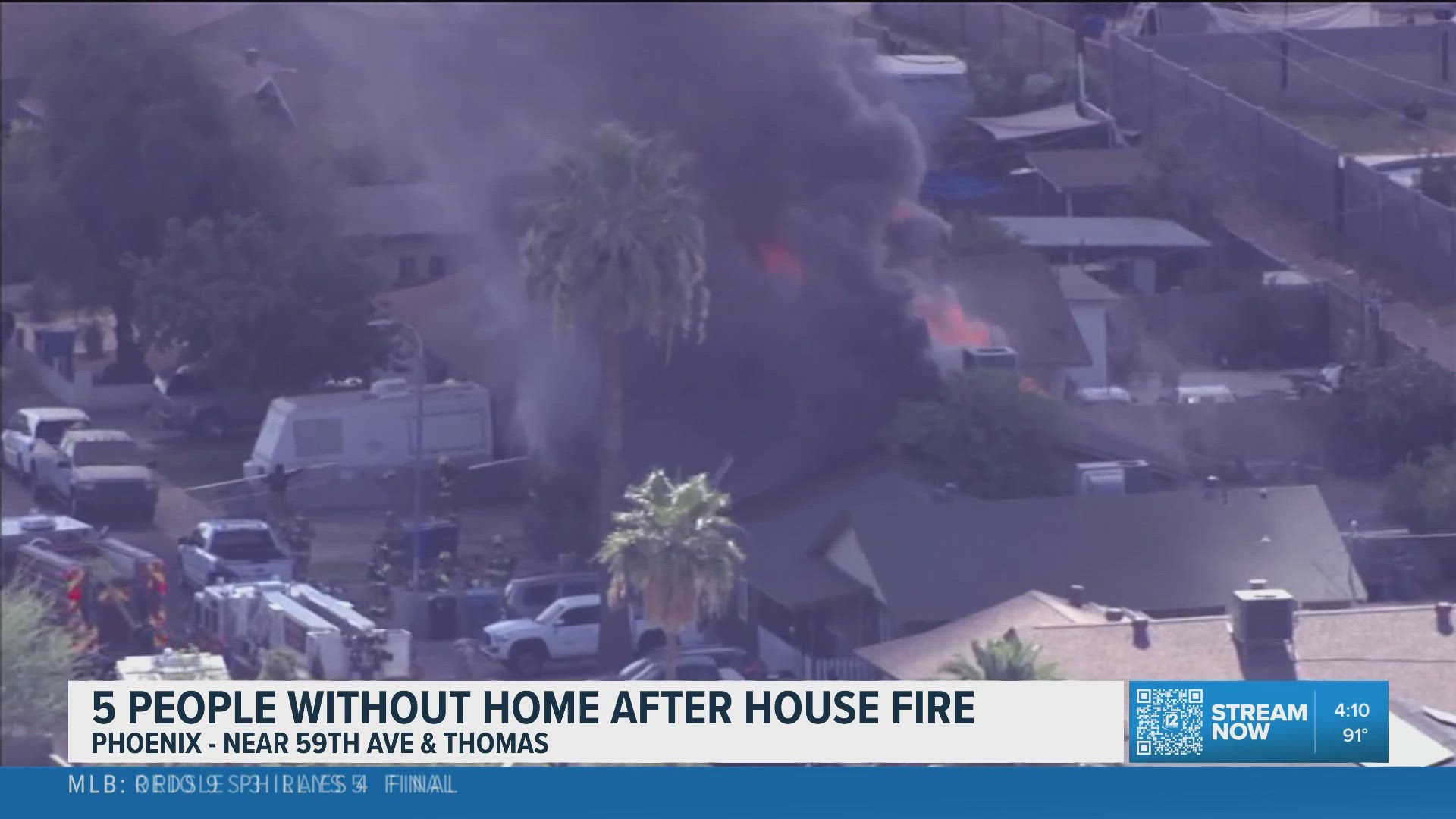 5 people without a home following Phoenix house fire