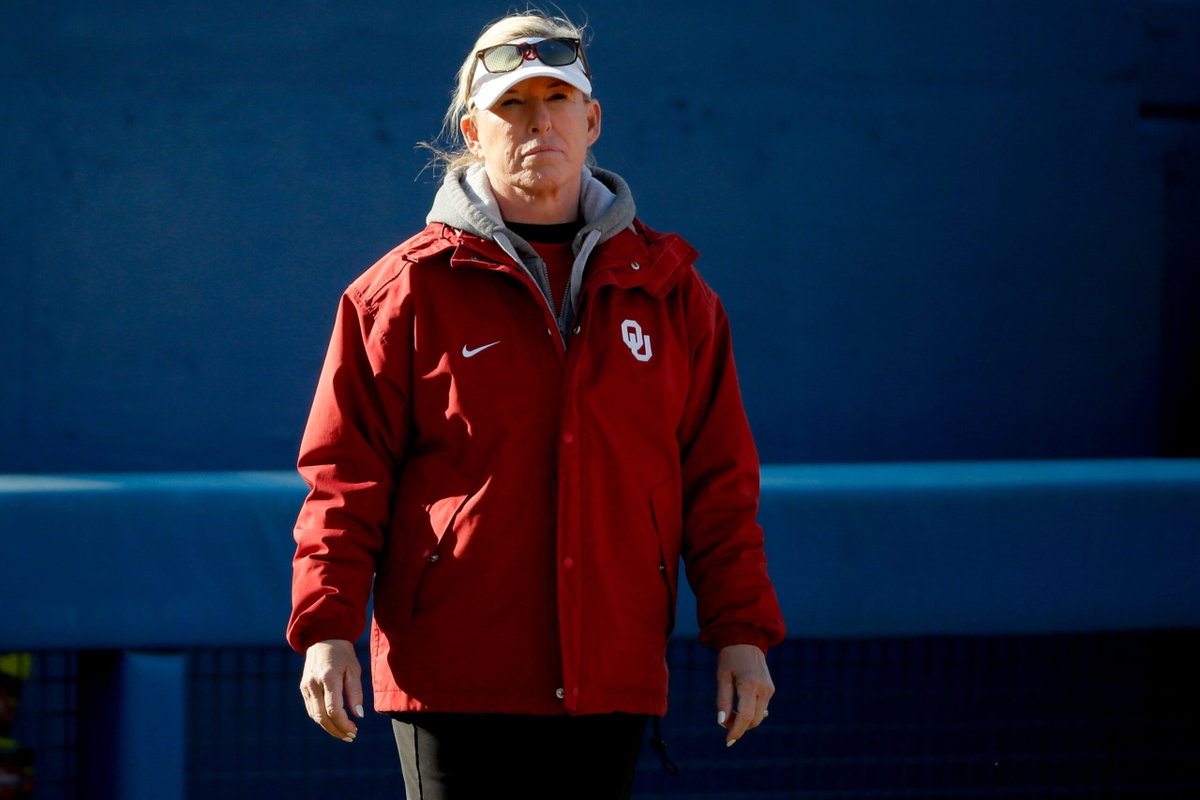 NCAA women's softball: Who is on the Oklahoma Sooners' coaching staff?