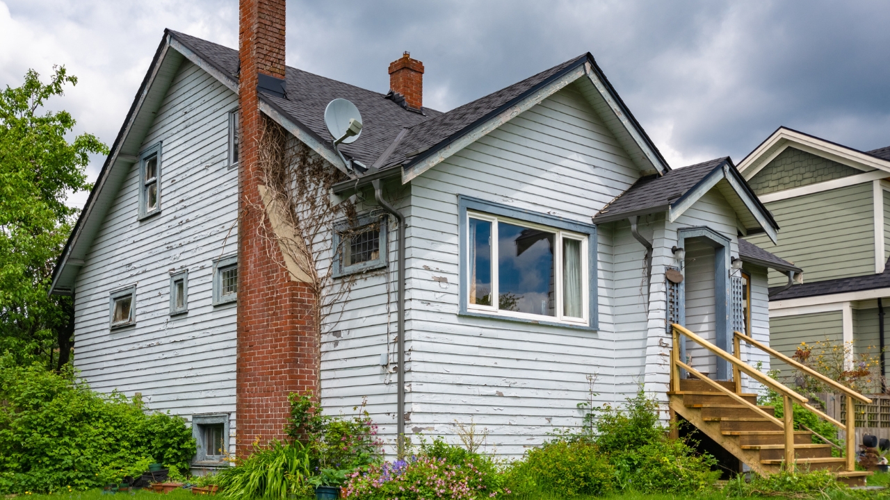 How to make an old house feel solid again