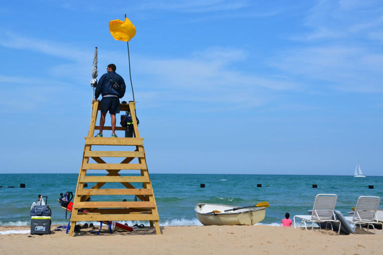 Warnings issued for all Great Lakes as people told “stay out of the water”