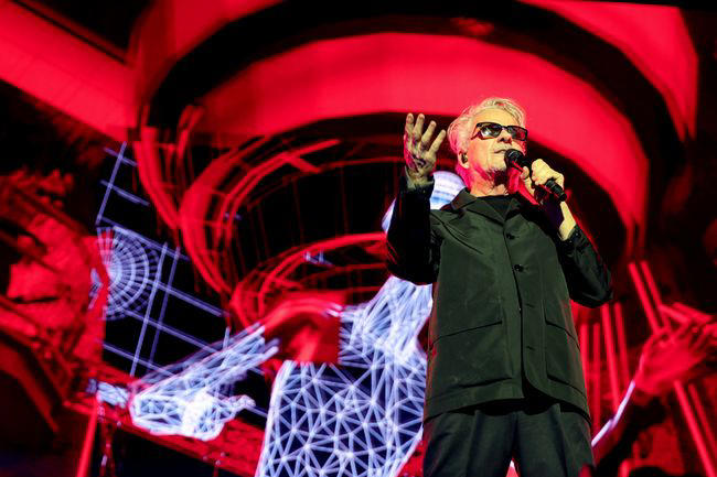 Devo jokes about 'whipping each other' while recording iconic 1980 hit