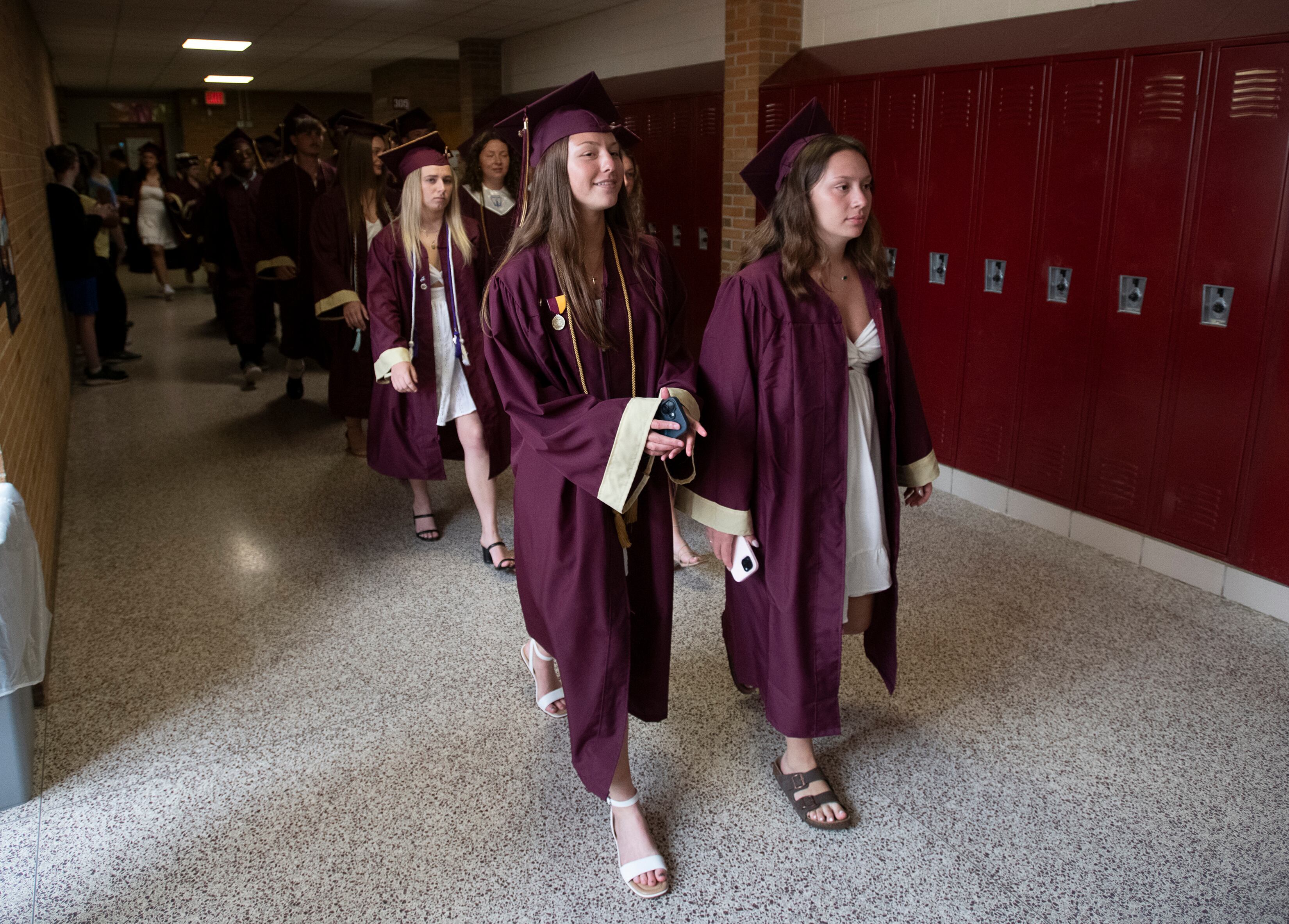Western seniors take one last stroll through halls before graduation
