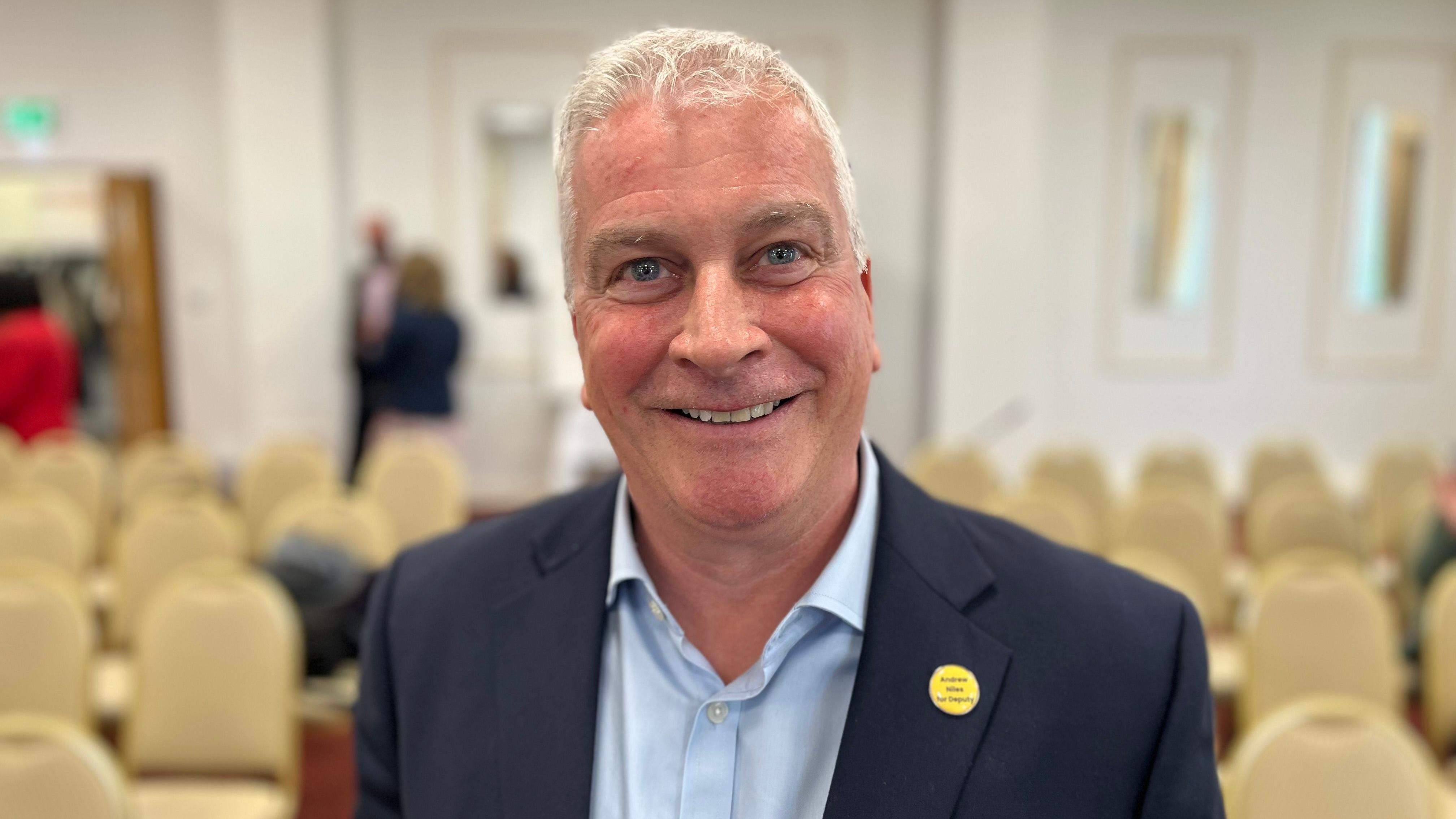 Andrew Niles elected to Policy and Resources