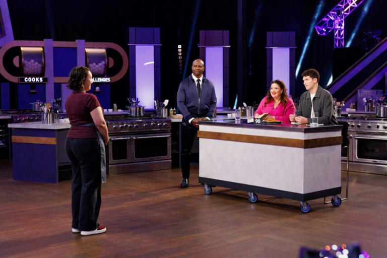 '100 Cooks': Terry Crews on 'AGT' similarities, shocking eliminations ...