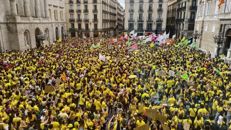 Acaba sin acuerdo la tercera reunión entre el Govern y los sindicatos ...