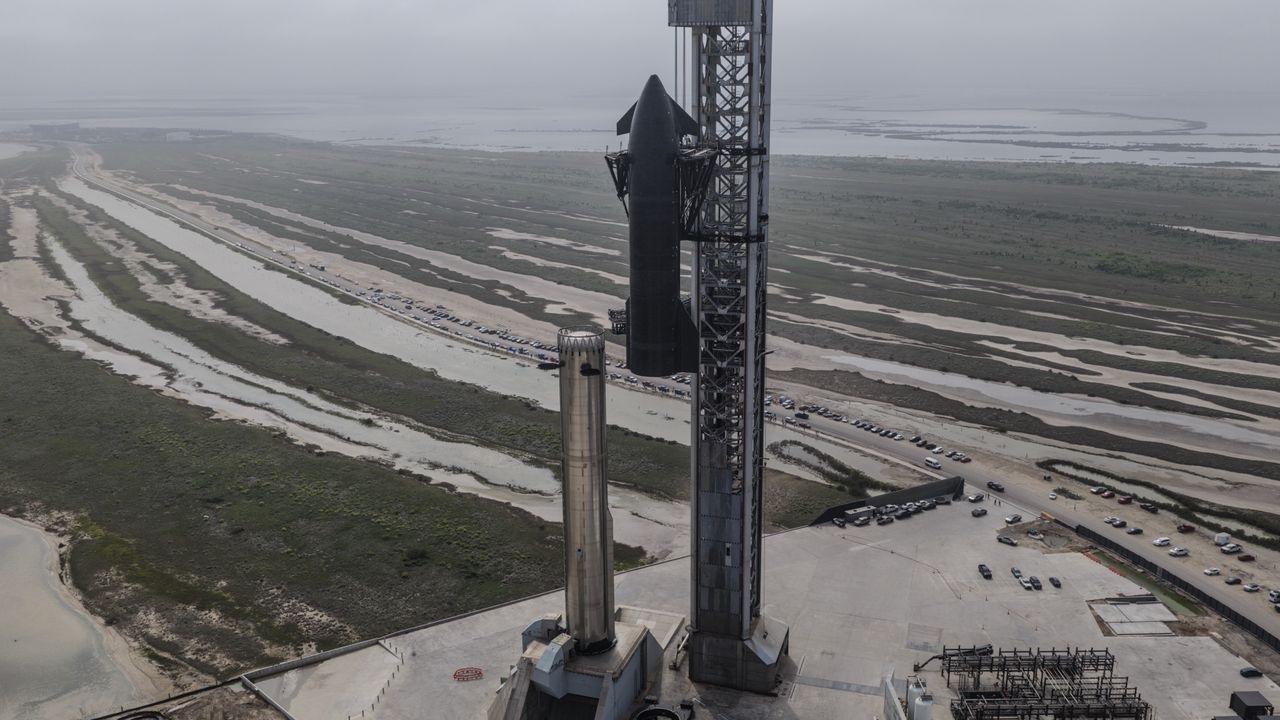 SpaceX stacks Starship V3 rocket, completes major fueling test ahead of ...
