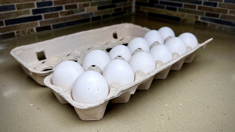 We tried 10 methods to cook fried eggs and found the best one