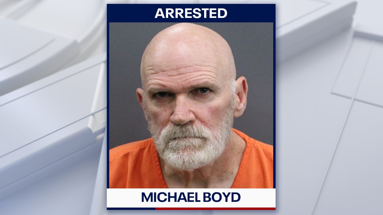 Lithia man arrested after hidden cameras, child porn and over 1,000