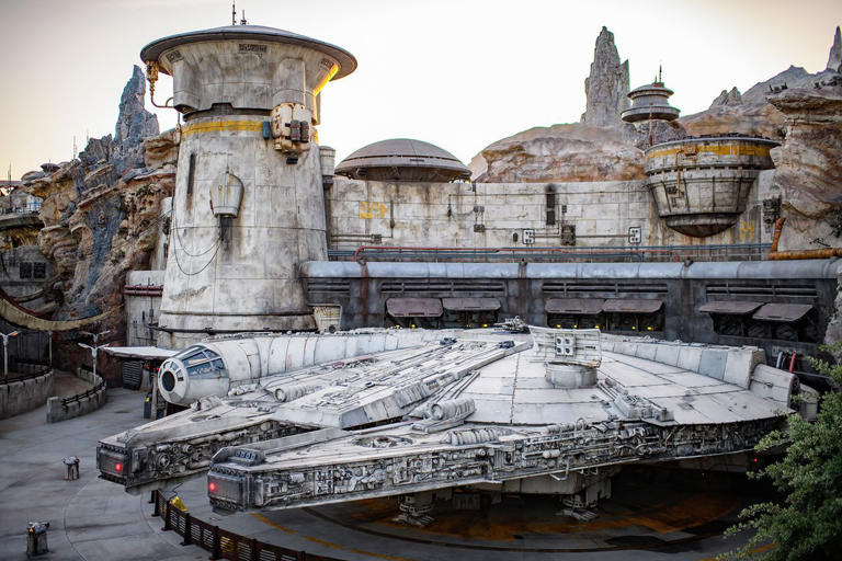 Disney debuts ‘Grogu mode’ hack on new Millennium Falcon ride mission ...