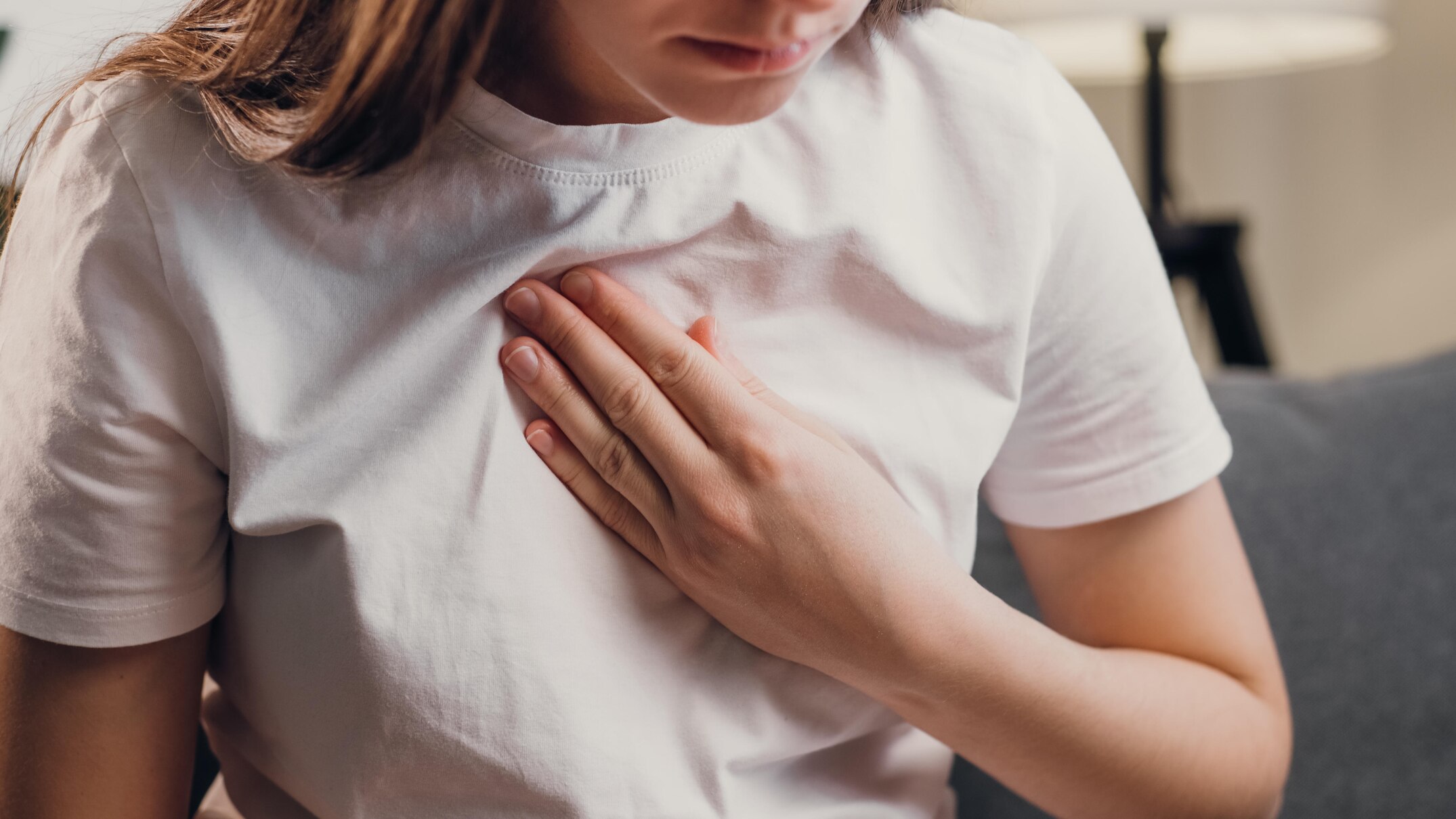 What does broken heart syndrome feel like?