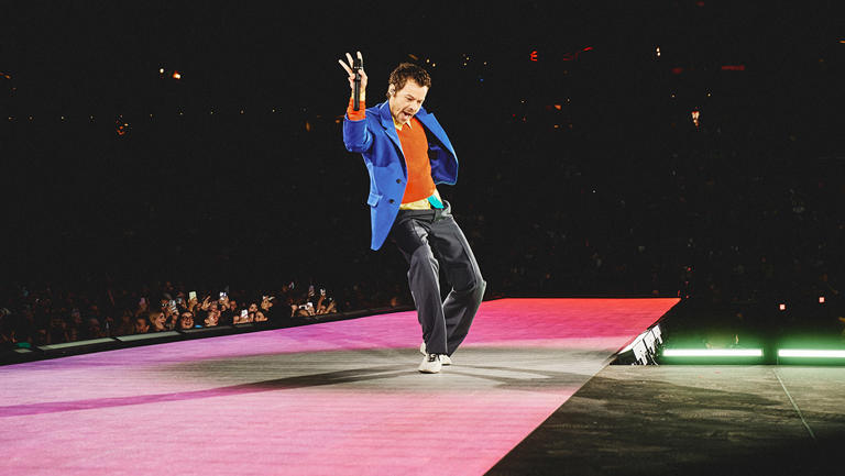 Harry Styles changing tour stage layout following backlash