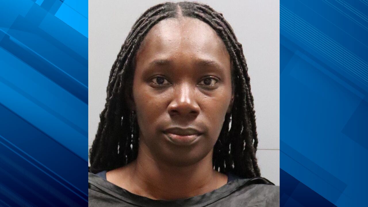 Richland County teacher charged after search for runaway at her home