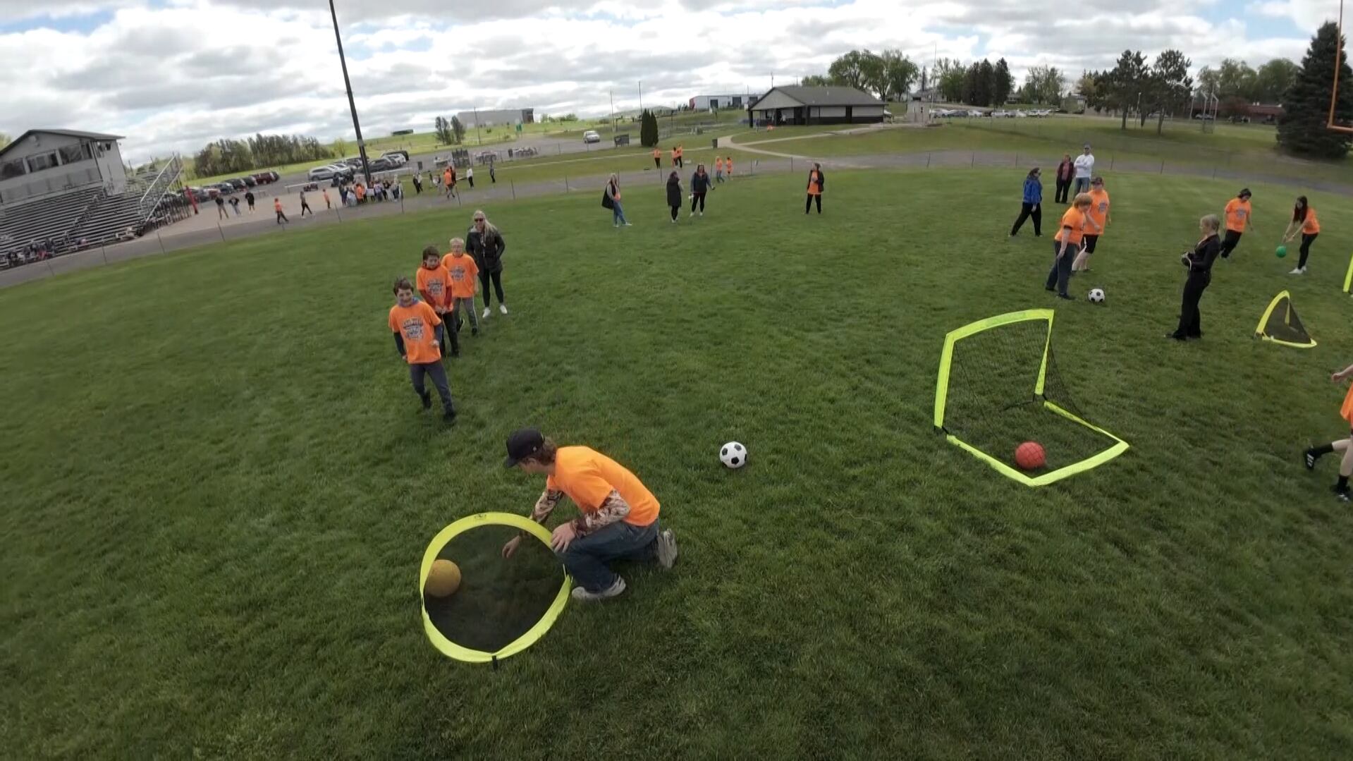 School districts around Osseo participate in adaptive track and field meet