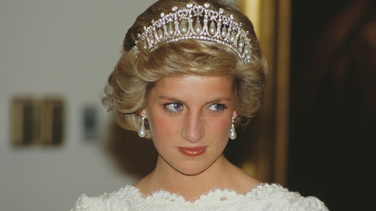 Princess Diana’s original it-girl beauty essentials are still available ...