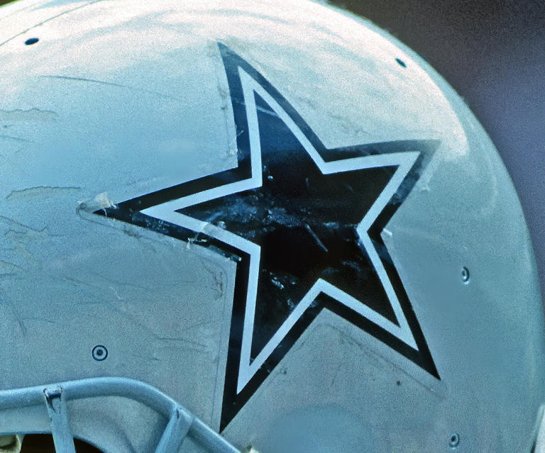 Bob Belden, who quarterbacked Notre Dame and the Cowboys, died at 78