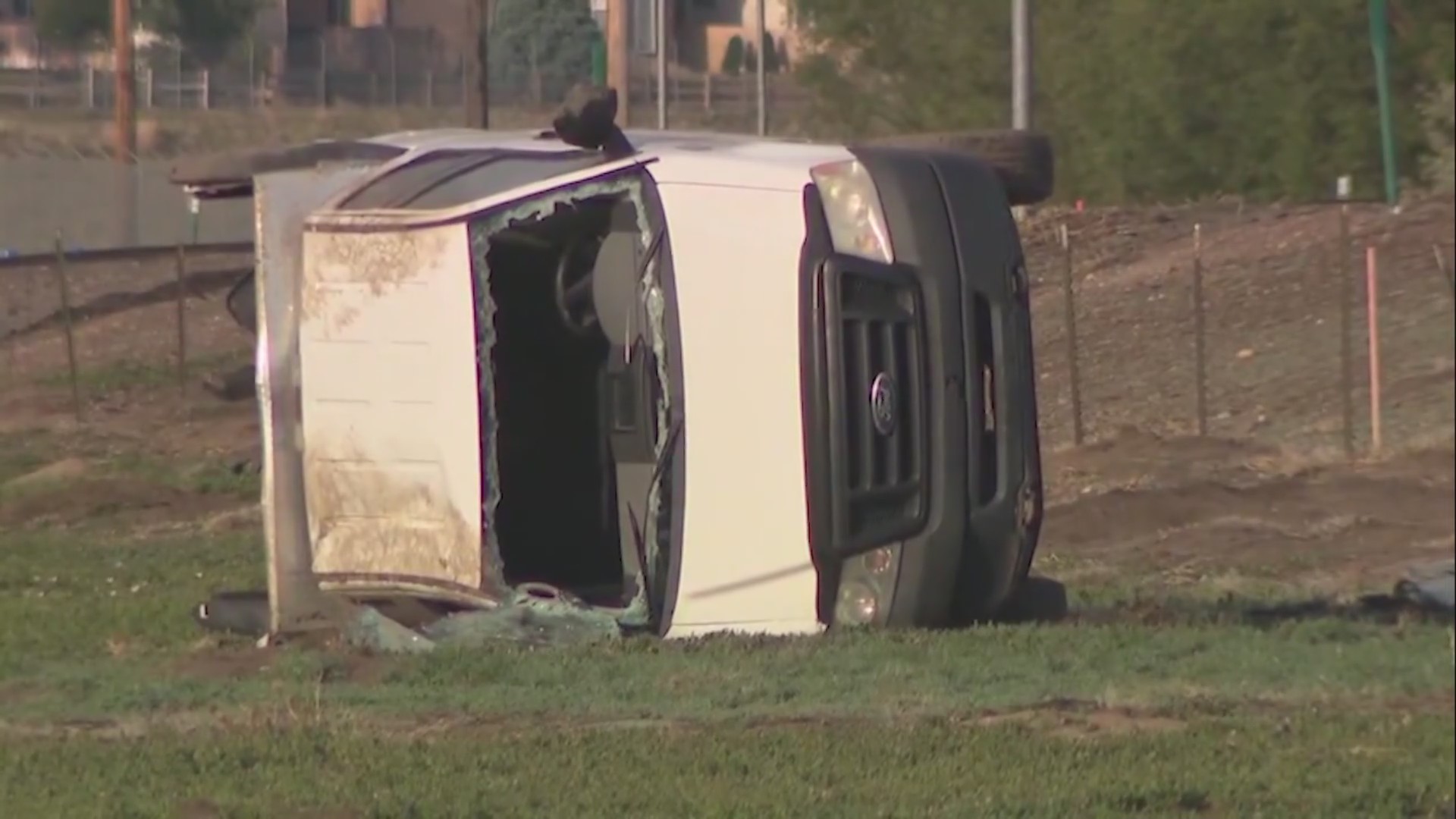 1 killed, multiple injured in 5-car crash in Commerce City