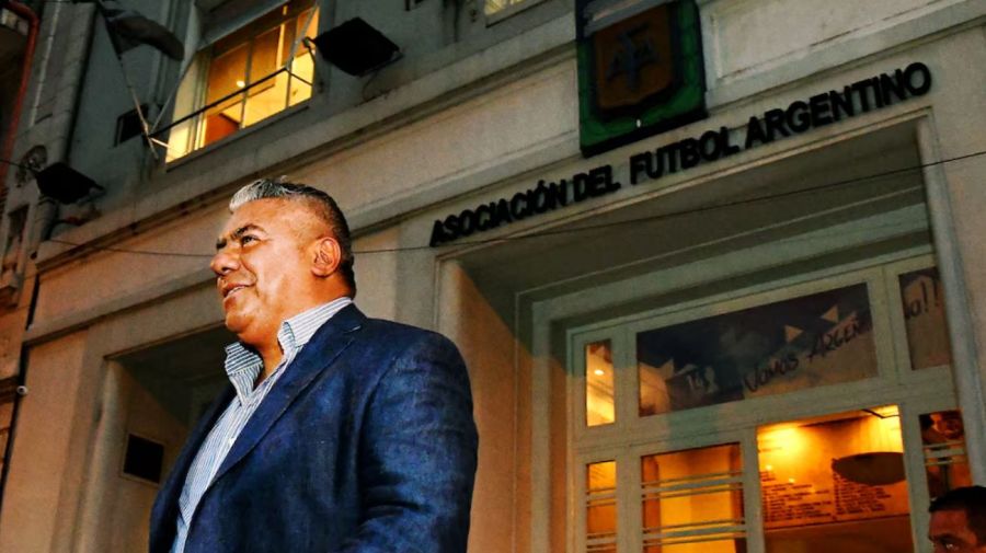El presidente de la AFA, Claudio "Chiqui" Tapia, logró desactivar la presencia de veedores de la IGJ bajo su órbita.