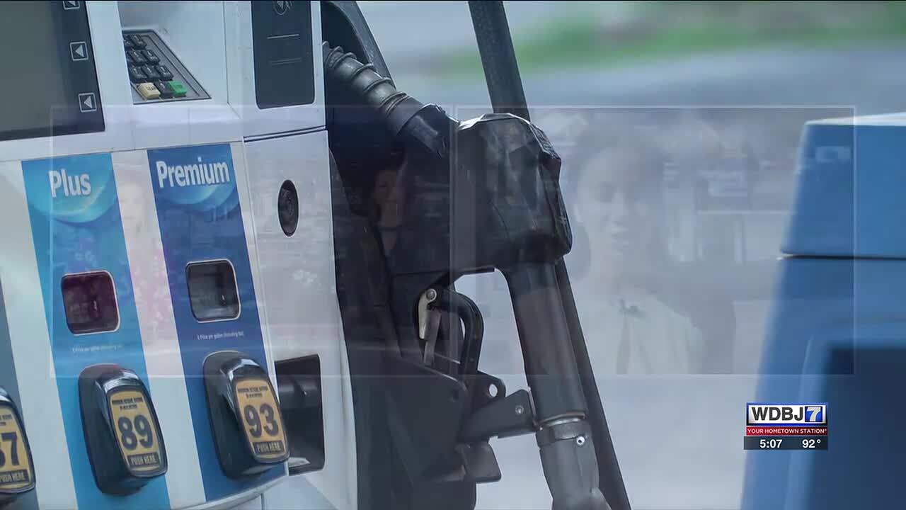 Virginia drivers feeling pain at the pump as gas prices climb ahead of ...