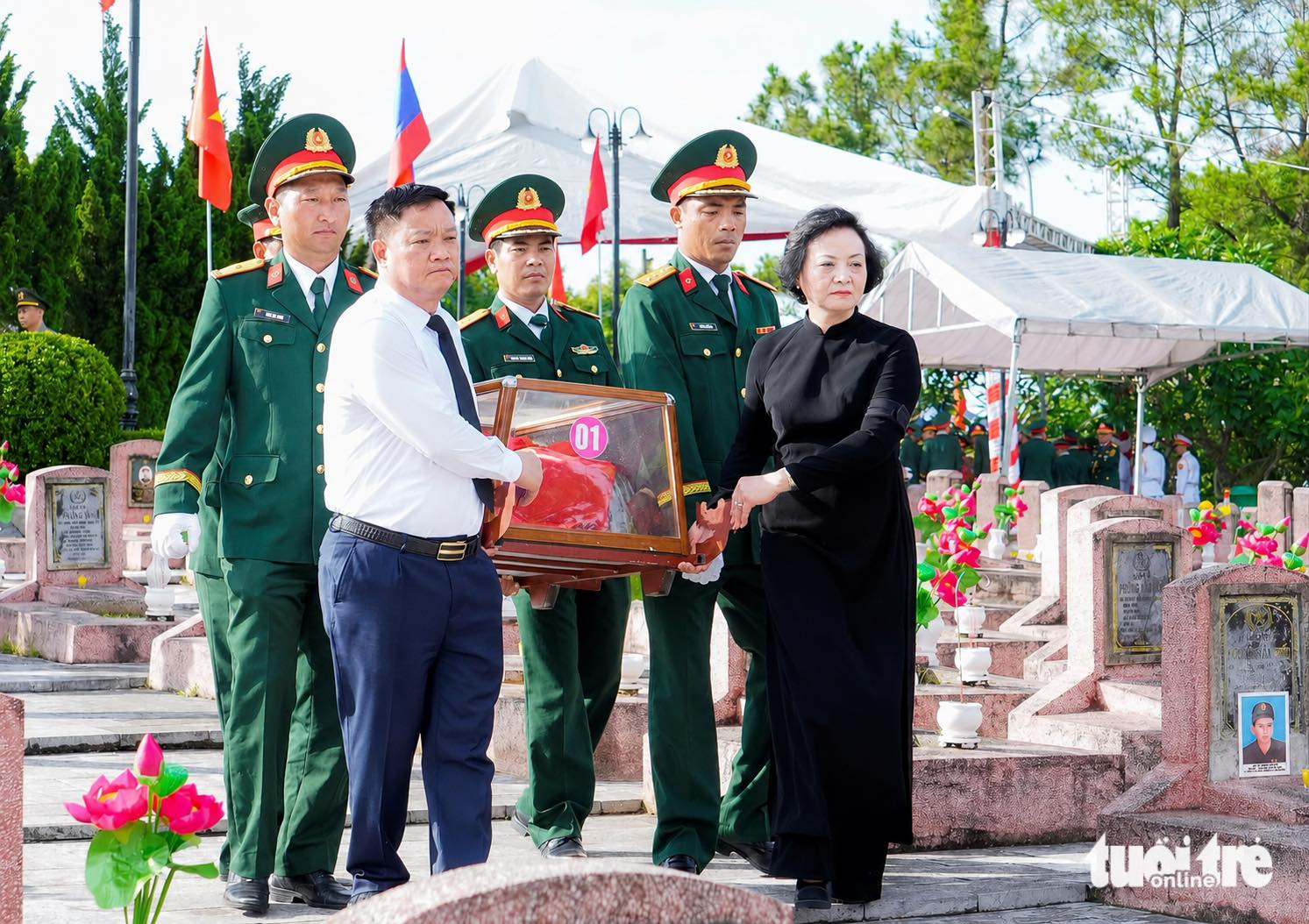 Nghệ An an táng 80 hài cốt liệt sĩ hy sinh ở Lào