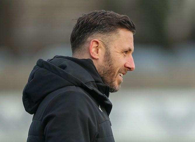 Ashford United manager Craig Stone open to helping players get ready ...