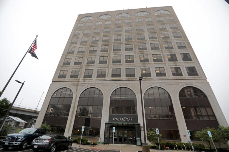 7 MassDOT employees on leave after TV news investigation into overtime