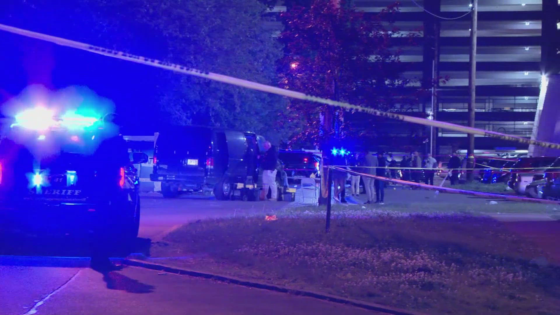 Man shot and killed in Cleveland: Police say off-duty officer 'appears ...