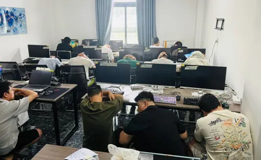 Báo điện tử Tiền Phong Nhóm đối tượng chủ yếu là người Trung Quốc. 1