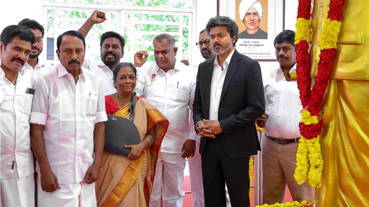 Tamil anthem row erupts again at TN cabinet swearing-in as Left parties ...