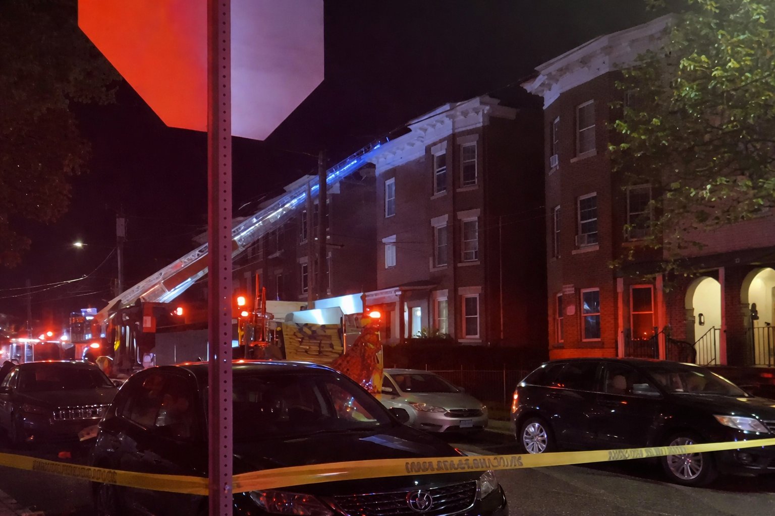 Hartford firefighters battle 2-alarm fire