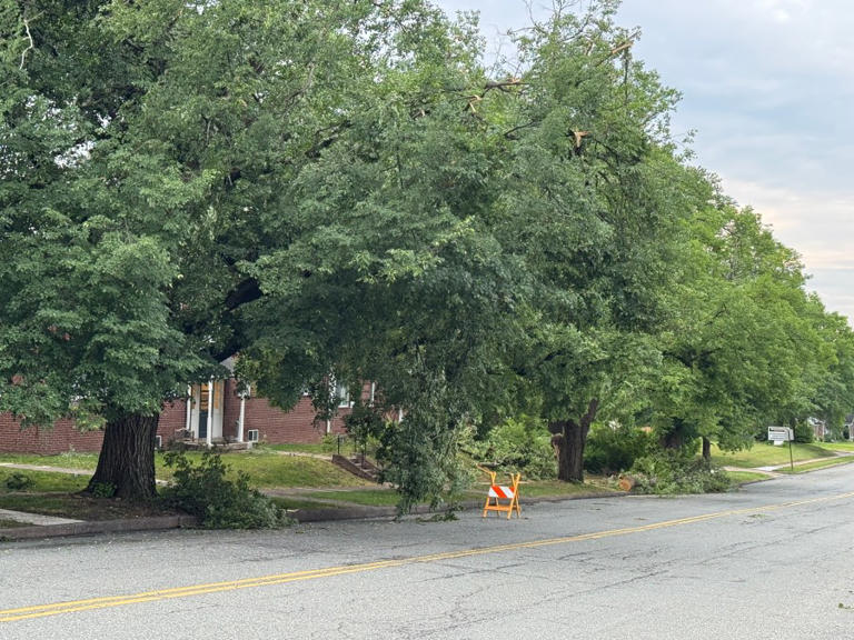 Strong winds rip through Montgomery County, leaving thousands without power