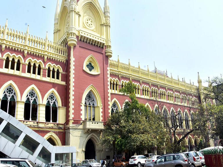 Calcutta HC orders setting up SIT of CBI to probe hushing-up charges in ...