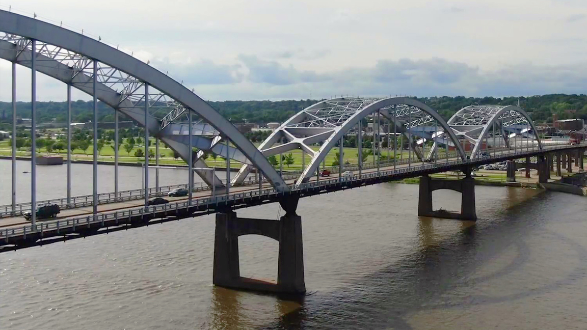 Open house gives opportunity for public input on the Centennial Bridge ...