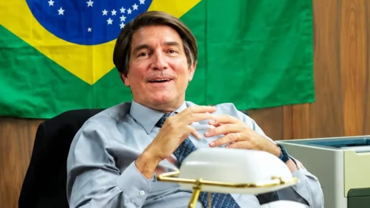 Dark Horse: produtora de filme sobre Bolsonaro ainda deve explicações à ...