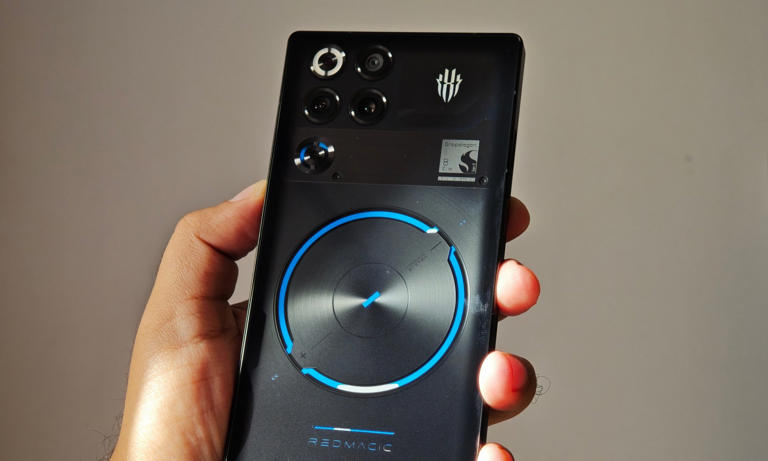 Red Magic’s latest gaming phone looks like it escaped from an esports lab