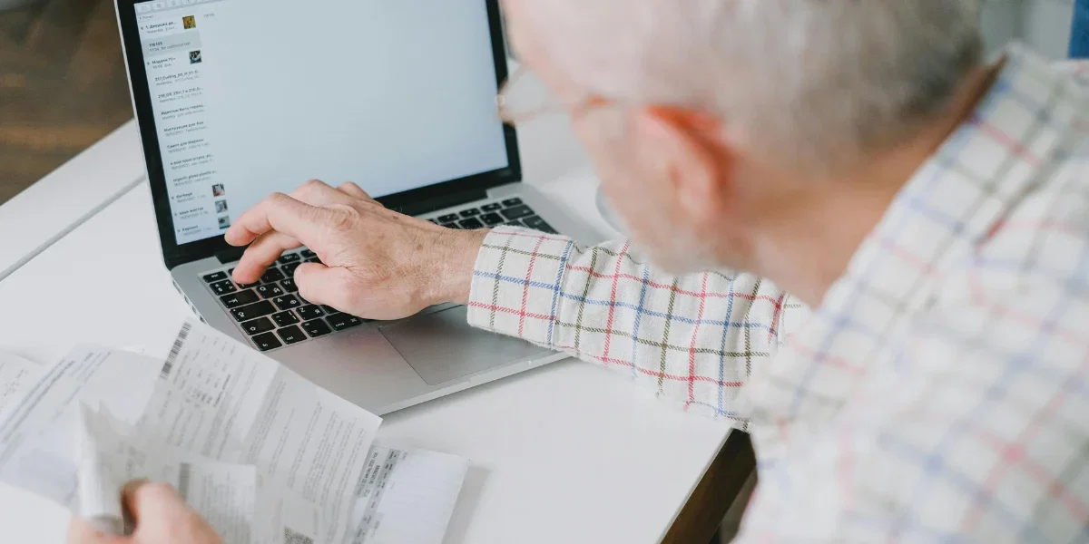 Här producerar pensionären sin egen el dygnet runt