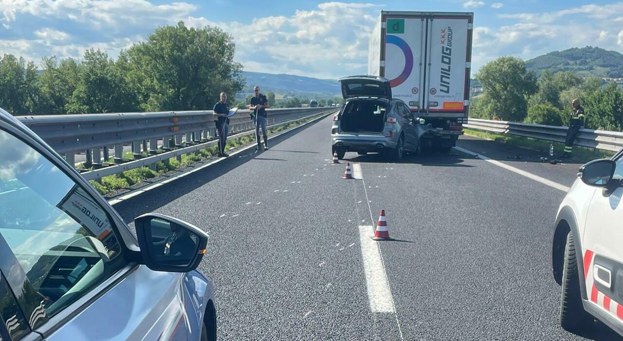 Incidente sulla A1 tra Orvieto e Fabro, due feriti. Disagi al traffico