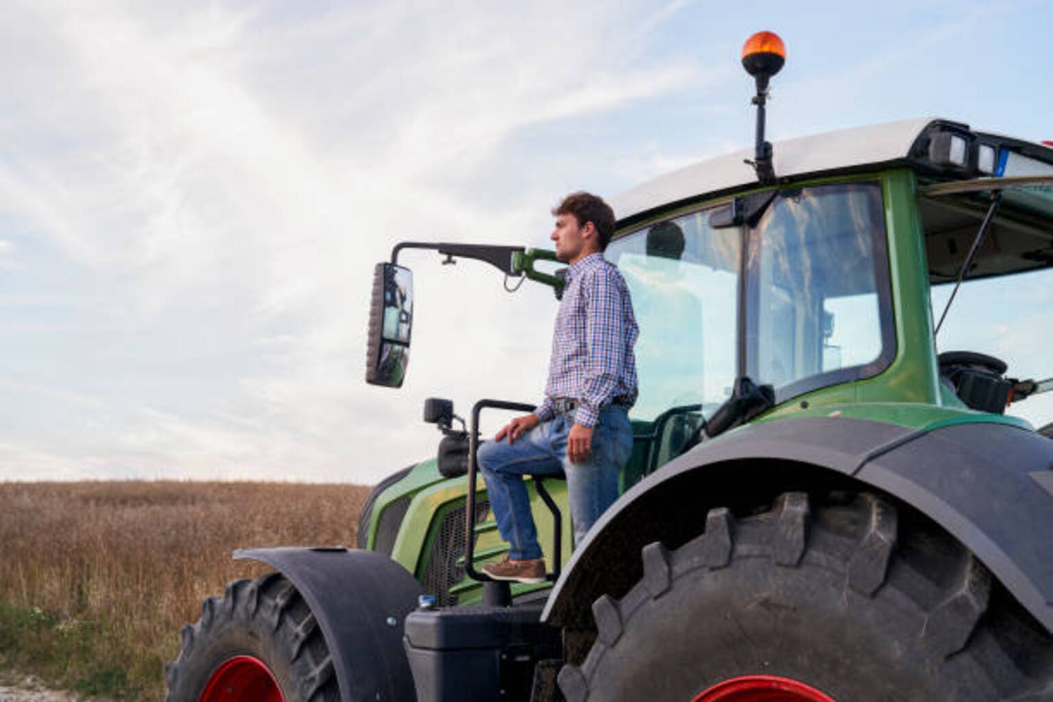 2 News Article Image Deere shares tumble after weak large-ag outlook overshadows earnings beat