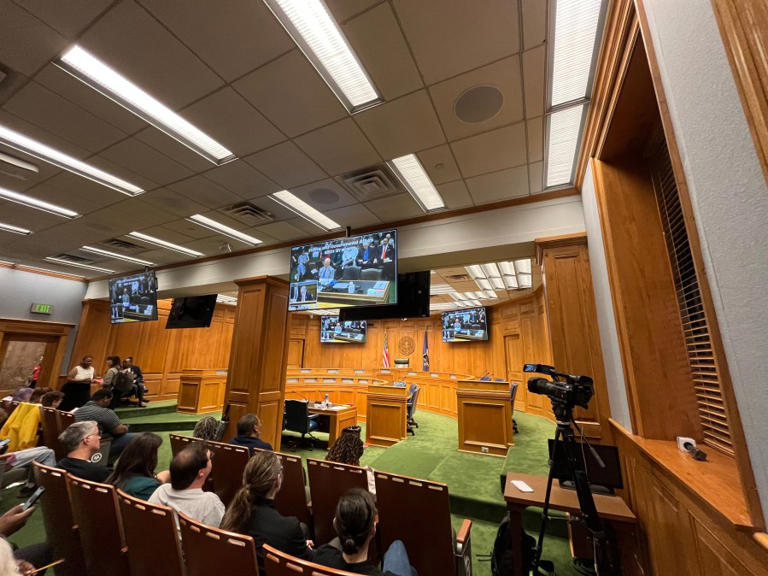 Louisiana House committee lawmakers debate redistricting bill Thursday