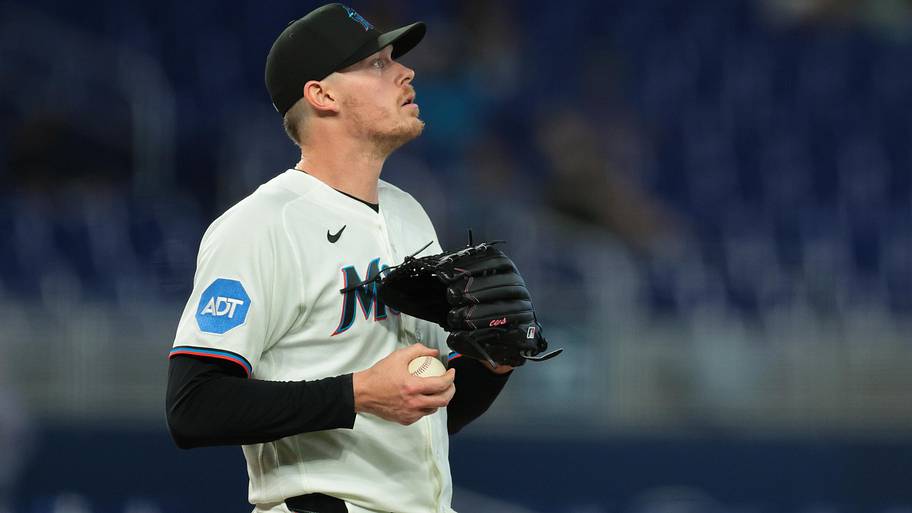 Yankees should buy low, trade for Marlins reliever to solve bullpen ...