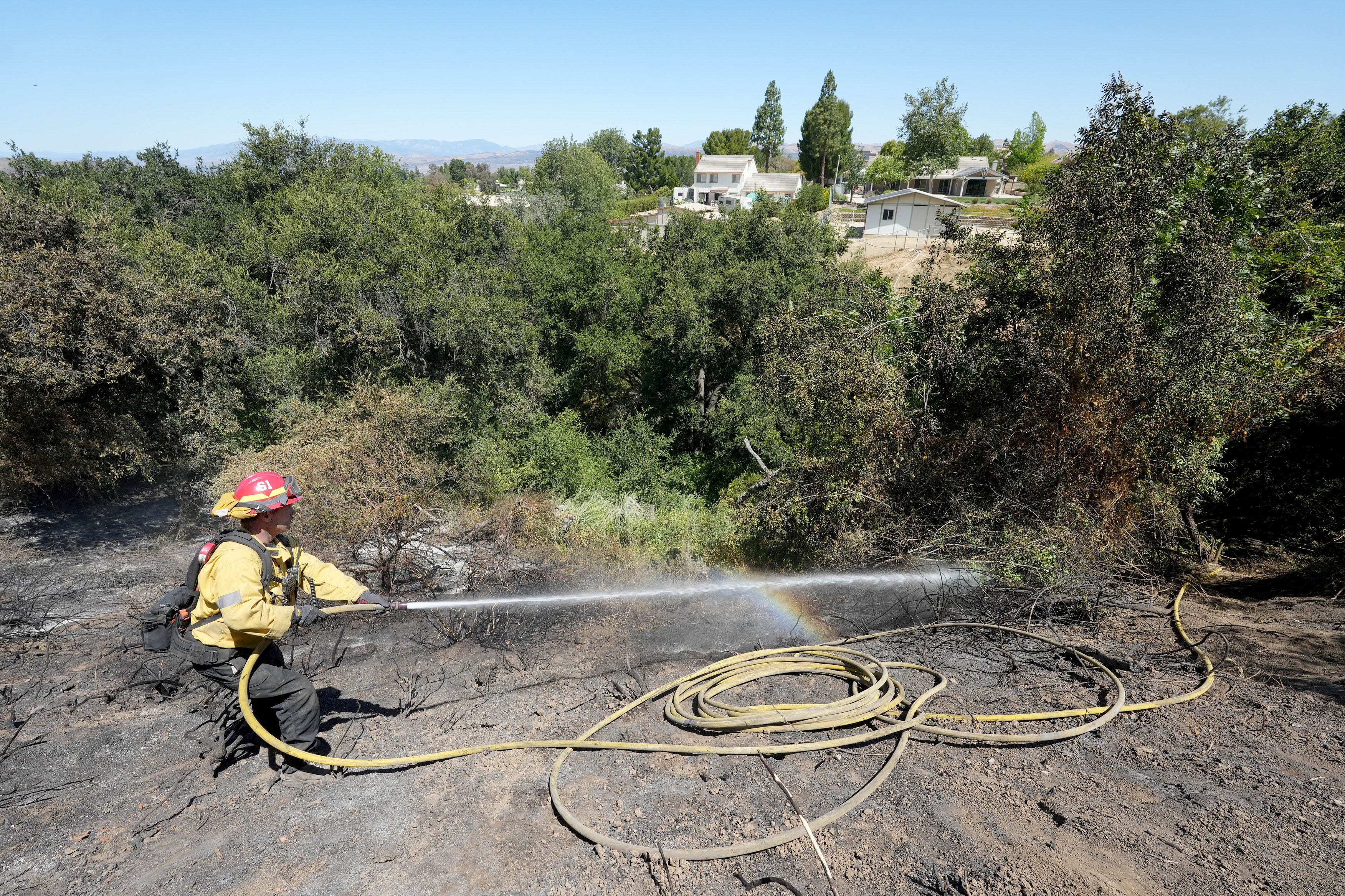 Updated: Most Sandy Fire evacuation orders shift to warnings in Simi