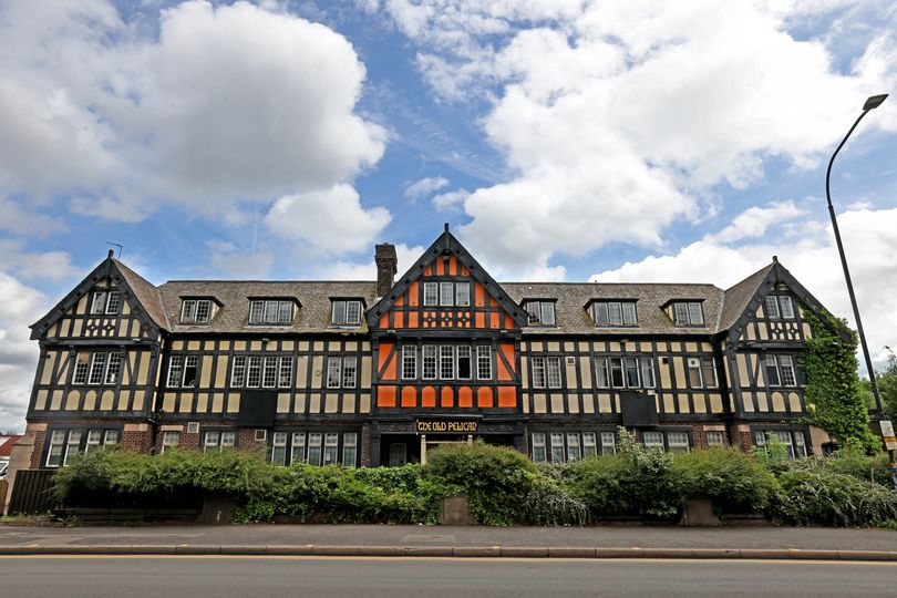 Emergency action for ‘dangerous' Timperley pub after repeated trespass and fires