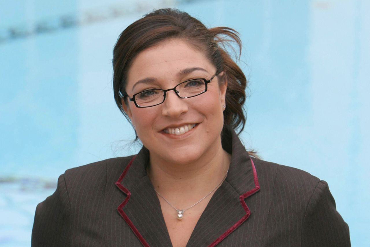 9-year-old girl who bit “Supernanny” Jo Frost in viral episode returns ...