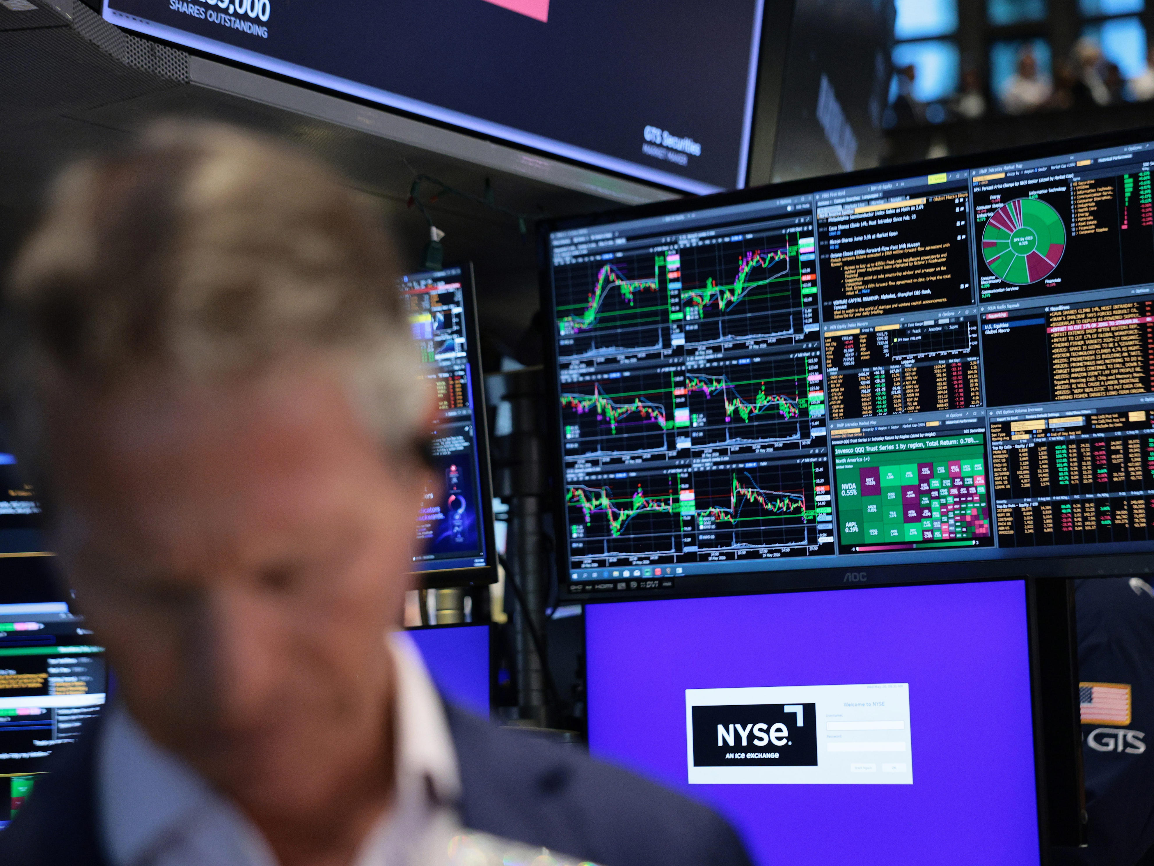 Wells Fargo says the war in Iran is inflating the AI bubble